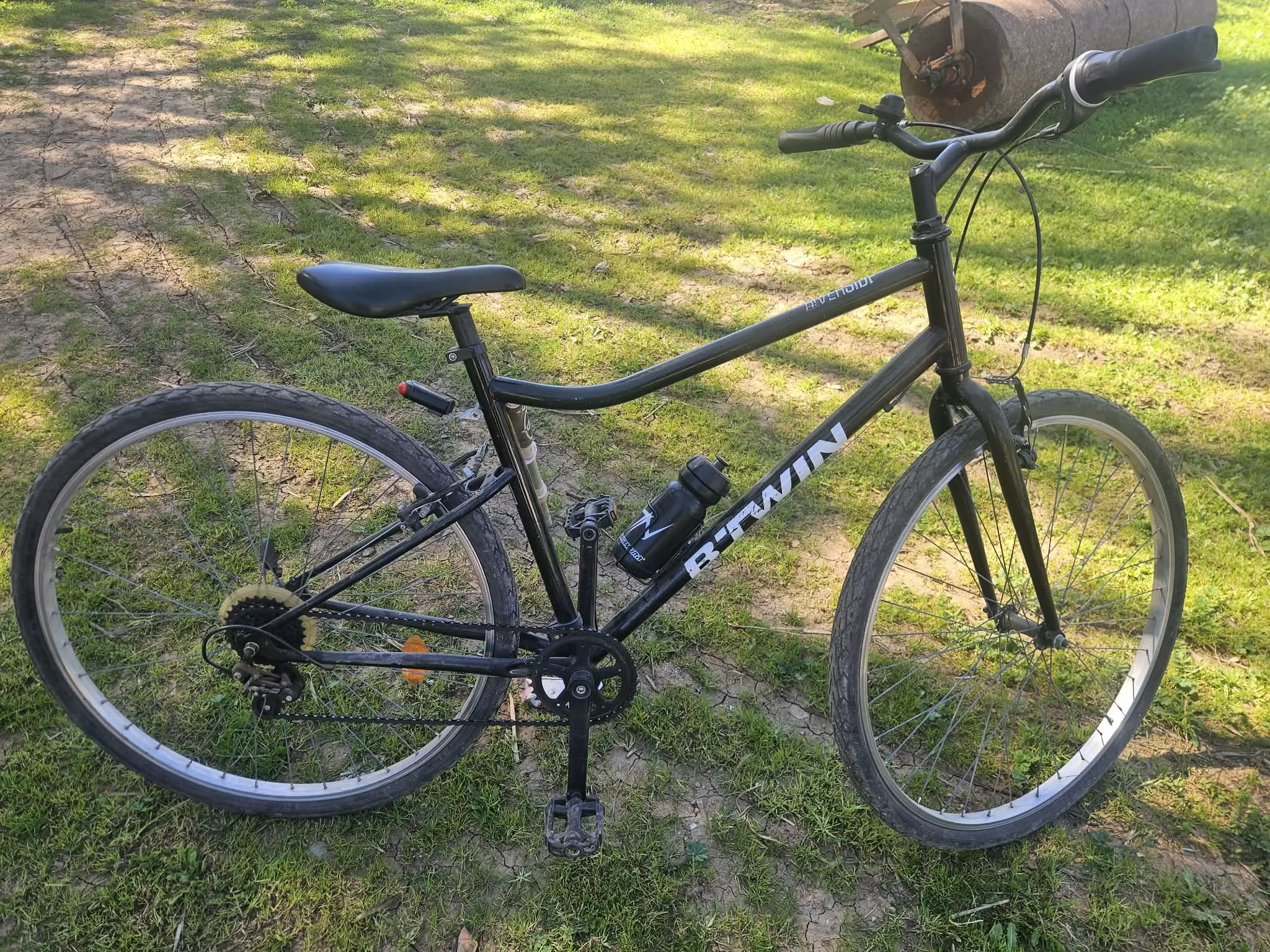 Velo between 28 pouce